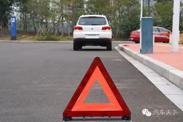 车路上没有油了咋整_车在路上没油了咋办_车没有油在路上怎么办